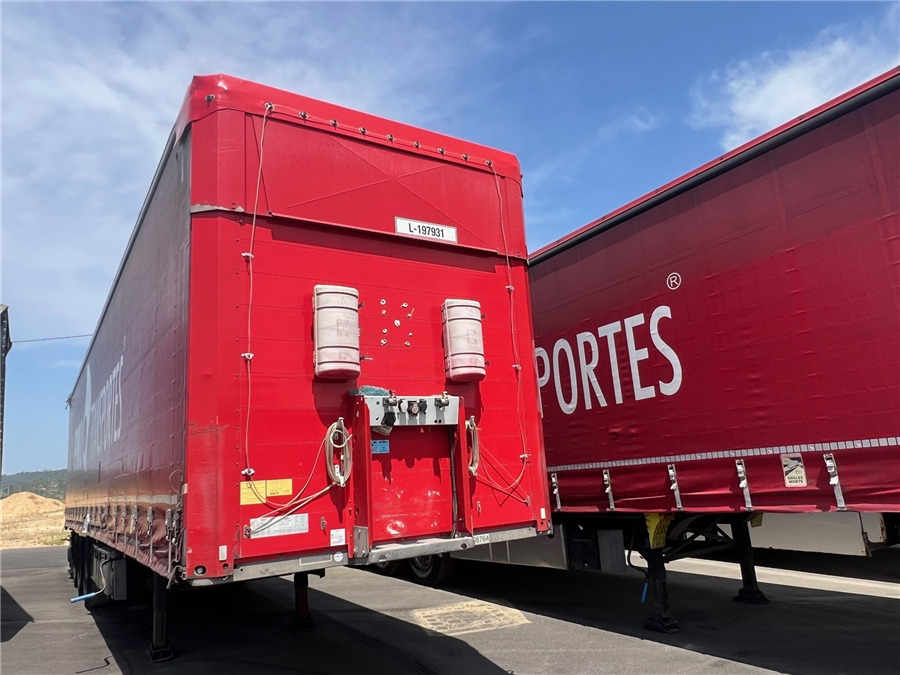 SCHMITZ CARGOBULL SCB-S3T TETO ELEVAR - Tenteli dorse: fotoğraf 2 SCHMITZ CARGOBULL SCB-S3T TETO ELEVAR - Tenteli dorse: fotoğraf 2