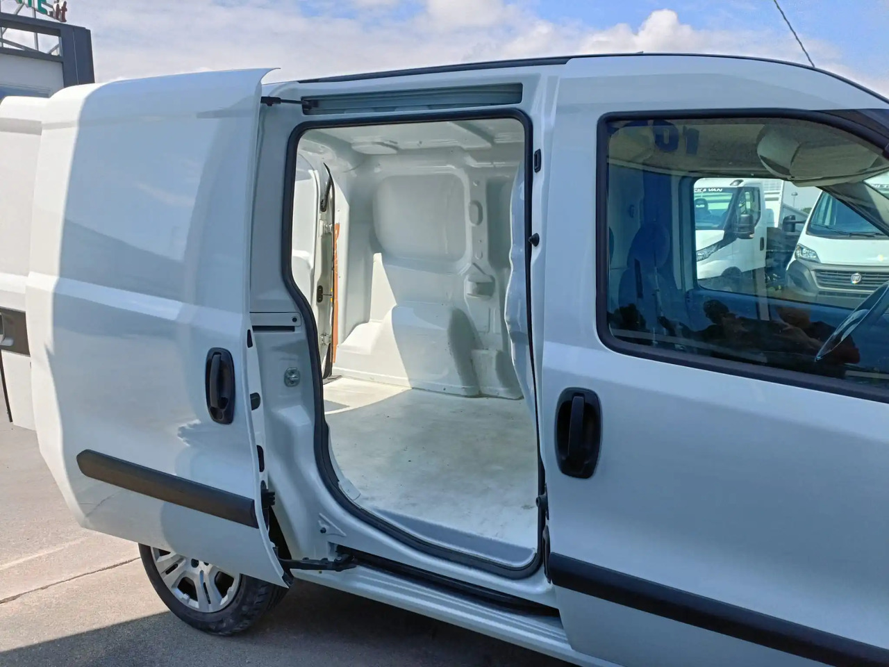 FIAT DOBLO CARGO 1.3 MJT SX - Panelvan: fotoğraf 3 FIAT DOBLO CARGO 1.3 MJT SX - Panelvan: fotoğraf 3