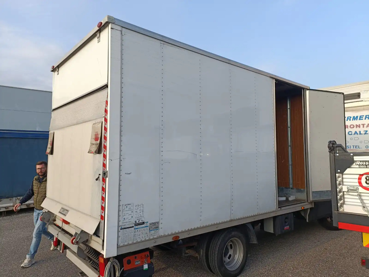 FURGONATO BOX - Kapalı kasa: fotoğraf 2 FURGONATO BOX - Kapalı kasa: fotoğraf 2