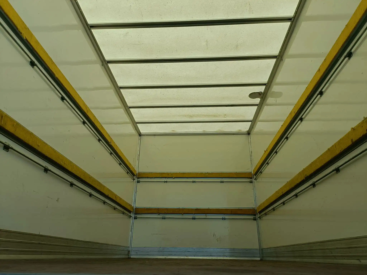 FURGONATURA BOX IDEALE PER IVECO DAILY - Kapalı kasa: fotoğraf 3 FURGONATURA BOX IDEALE PER IVECO DAILY - Kapalı kasa: fotoğraf 3