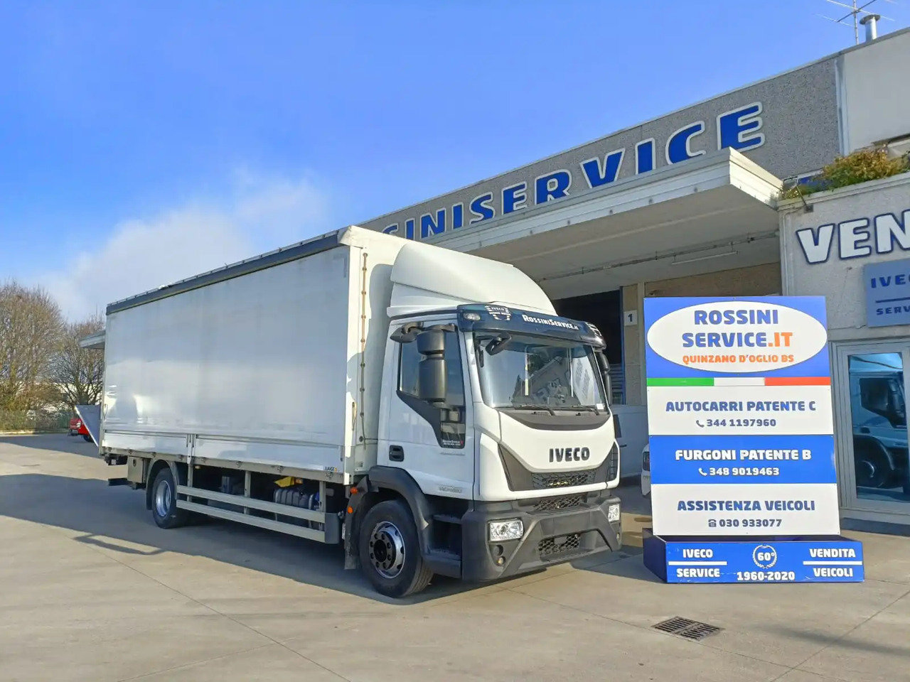 IVECO EUROCARGO 140E28P - Tenteli kamyon: fotoğraf 1 IVECO EUROCARGO 140E28P - Tenteli kamyon: fotoğraf 1