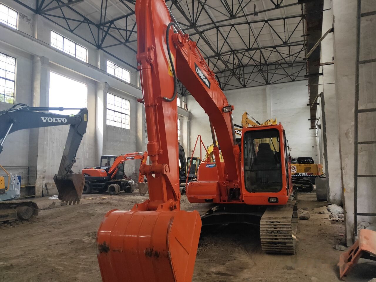 Doosan DH150LC-7 - Paletli ekskavatör: fotoğraf 5 Doosan DH150LC-7 - Paletli ekskavatör: fotoğraf 5