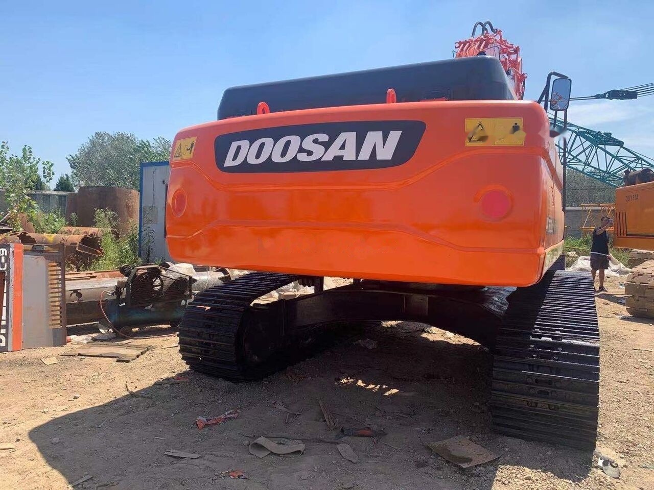 Doosan DX300 - Paletli ekskavatör: fotoğraf 1 Doosan DX300 - Paletli ekskavatör: fotoğraf 1