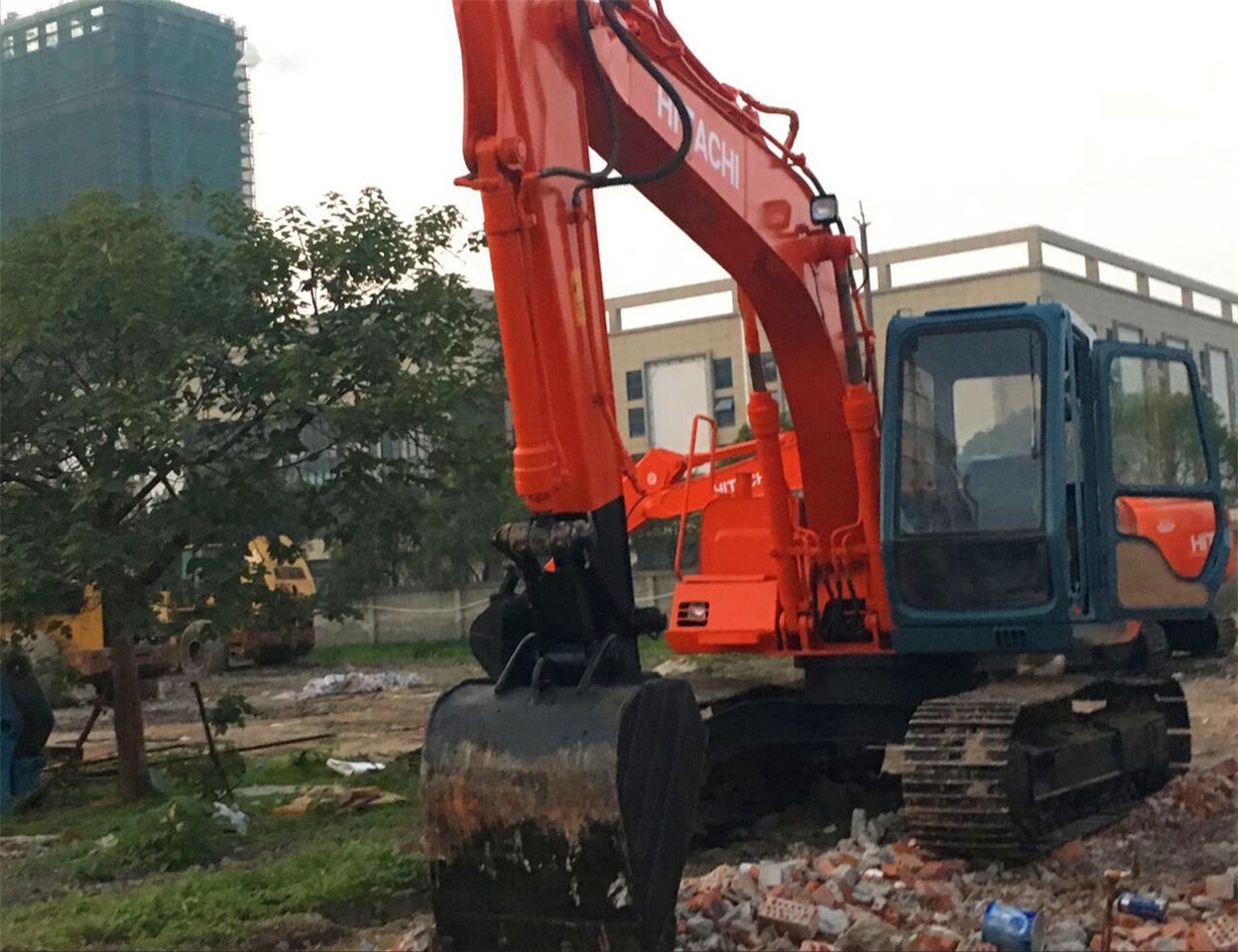 Hitachi EX120-3 - Paletli ekskavatör: fotoğraf 5 Hitachi EX120-3 - Paletli ekskavatör: fotoğraf 5