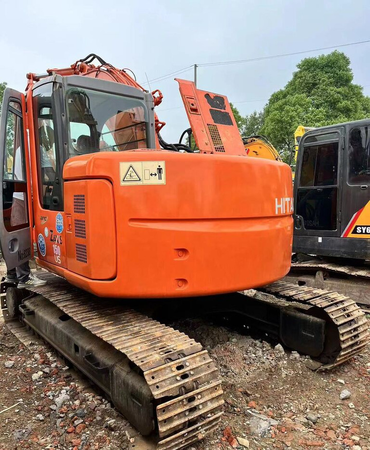 Hitachi ZX135 - Paletli ekskavatör: fotoğraf 4 Hitachi ZX135 - Paletli ekskavatör: fotoğraf 4