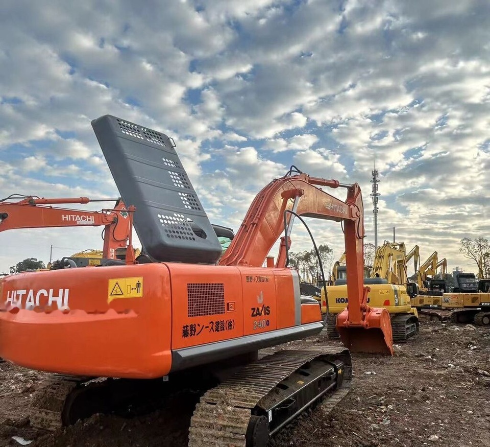 Hitachi ZX240 - Paletli ekskavatör: fotoğraf 2 Hitachi ZX240 - Paletli ekskavatör: fotoğraf 2