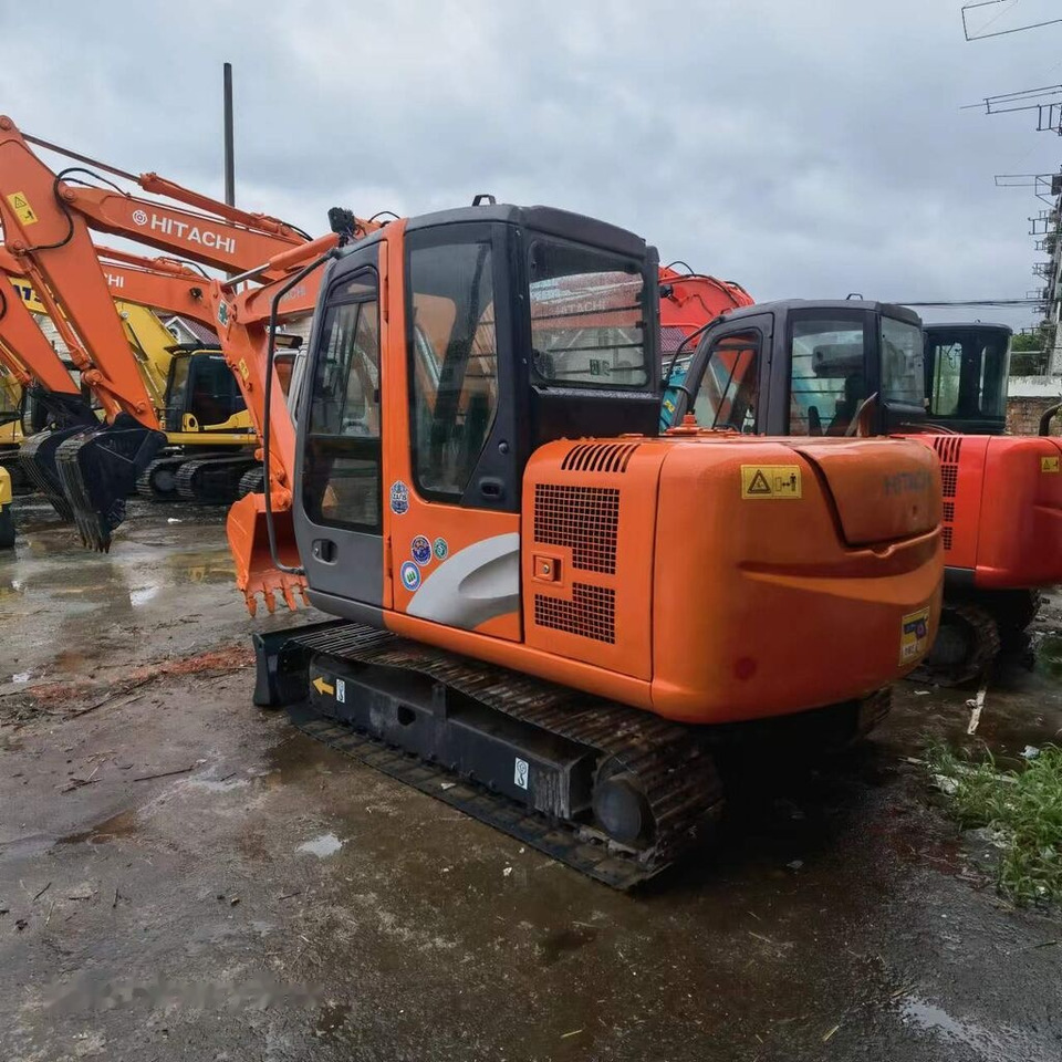 Hitachi ZX60 - Paletli ekskavatör: fotoğraf 2 Hitachi ZX60 - Paletli ekskavatör: fotoğraf 2
