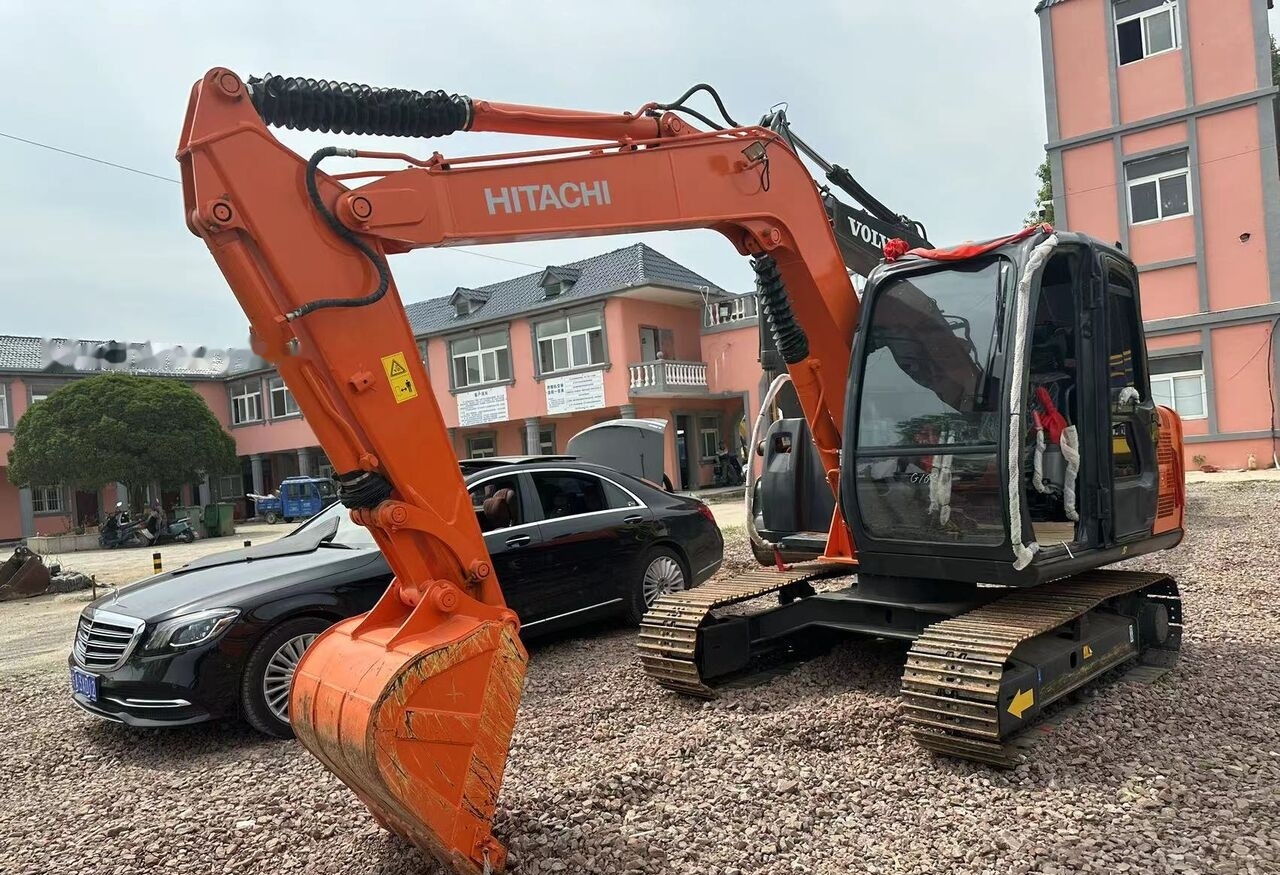 Hitachi ZX70 - Paletli ekskavatör: fotoğraf 5 Hitachi ZX70 - Paletli ekskavatör: fotoğraf 5