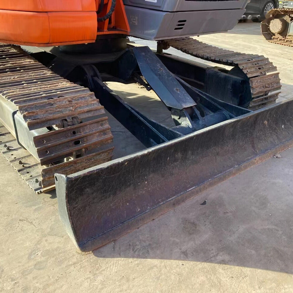 Hitachi ZX75US - Paletli ekskavatör: fotoğraf 1 Hitachi ZX75US - Paletli ekskavatör: fotoğraf 1