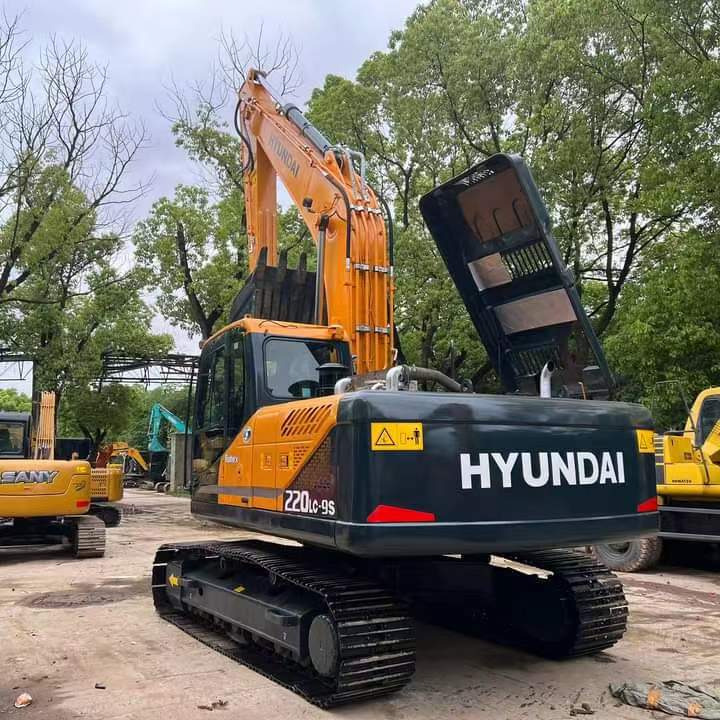Hyundai Robex 220 LC-9S - Paletli ekskavatör: fotoğraf 4 Hyundai Robex 220 LC-9S - Paletli ekskavatör: fotoğraf 4