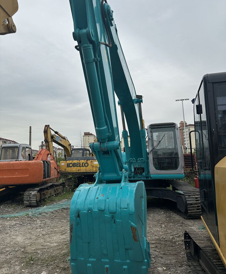 Kobelco SK200 - Paletli ekskavatör: fotoğraf 2 Kobelco SK200 - Paletli ekskavatör: fotoğraf 2