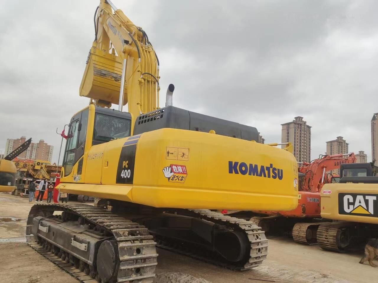 Komatsu PC400-8 - Paletli ekskavatör: fotoğraf 5 Komatsu PC400-8 - Paletli ekskavatör: fotoğraf 5