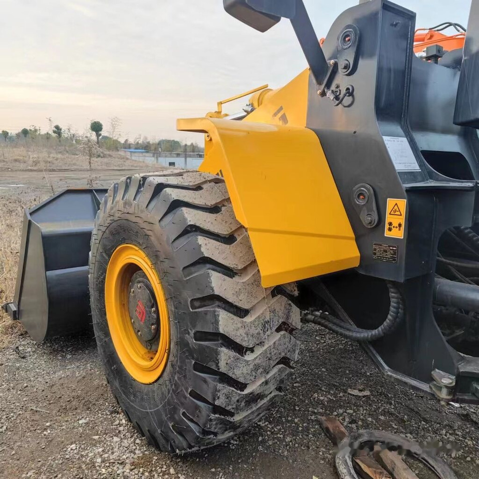 LiuGong CLG856H - Tekerlekli yükleyici: fotoğraf 2 LiuGong CLG856H - Tekerlekli yükleyici: fotoğraf 2