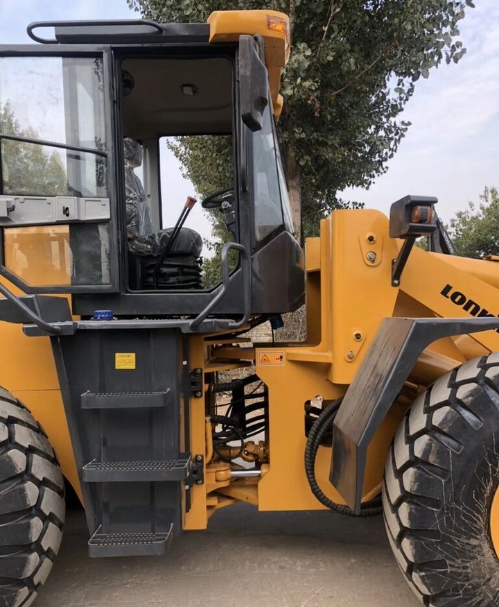 Lonking LG855 - Tekerlekli yükleyici: fotoğraf 1 Lonking LG855 - Tekerlekli yükleyici: fotoğraf 1