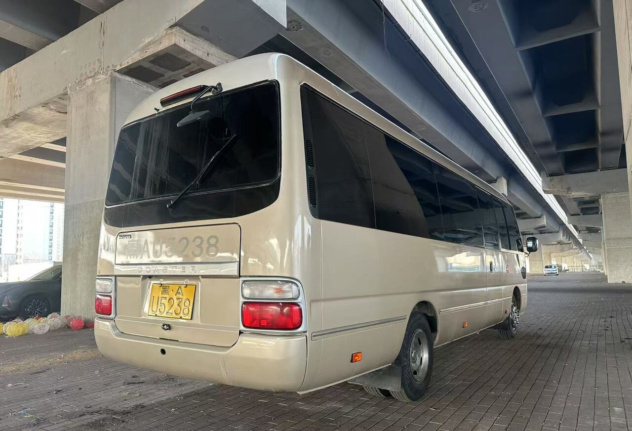 Toyota 1HZ - Şehirlerarası otobüs: fotoğraf 2 Toyota 1HZ - Şehirlerarası otobüs: fotoğraf 2