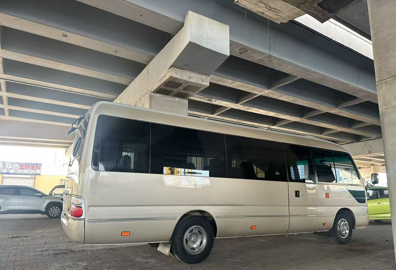 Toyota 1HZ - Şehirlerarası otobüs: fotoğraf 5 Toyota 1HZ - Şehirlerarası otobüs: fotoğraf 5