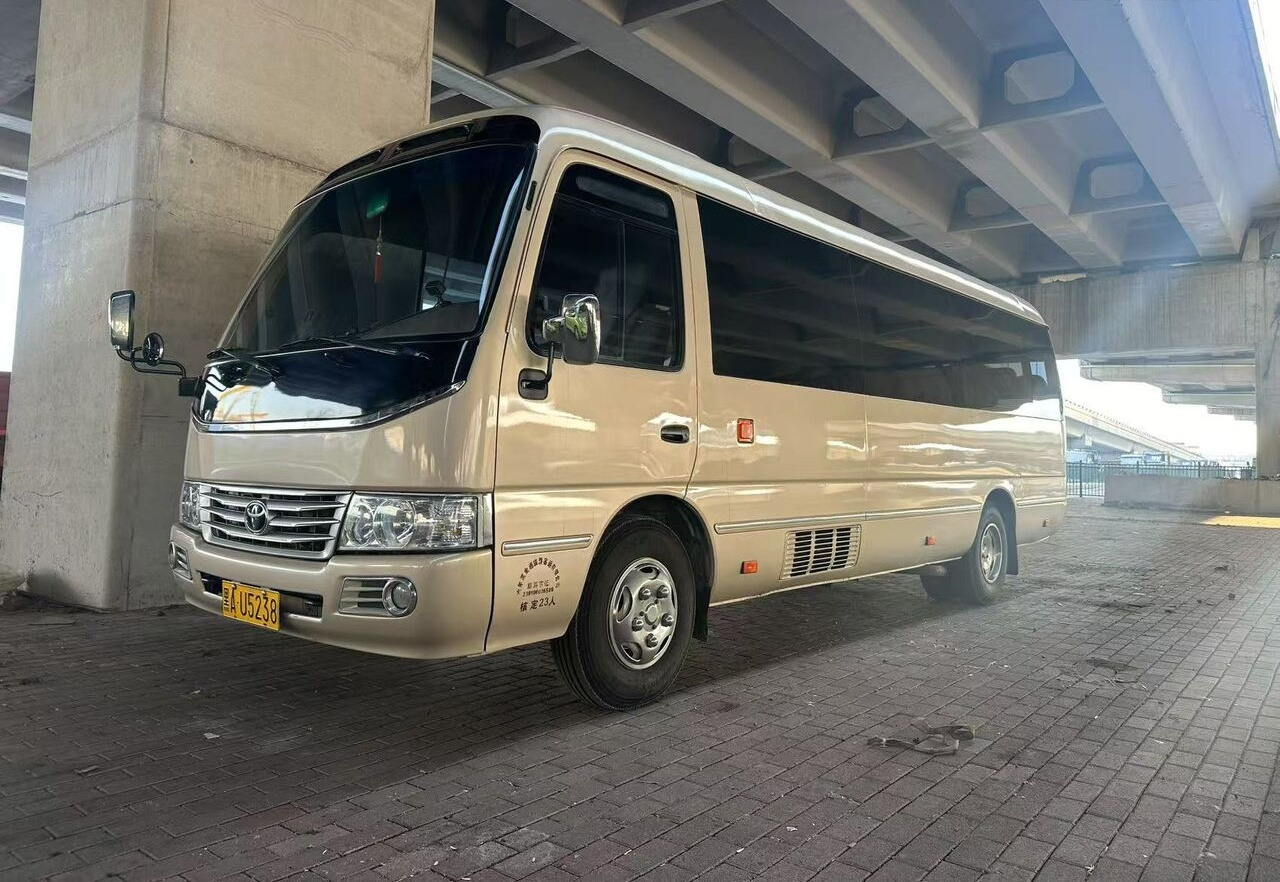 Toyota 1HZ - Şehirlerarası otobüs: fotoğraf 4 Toyota 1HZ - Şehirlerarası otobüs: fotoğraf 4