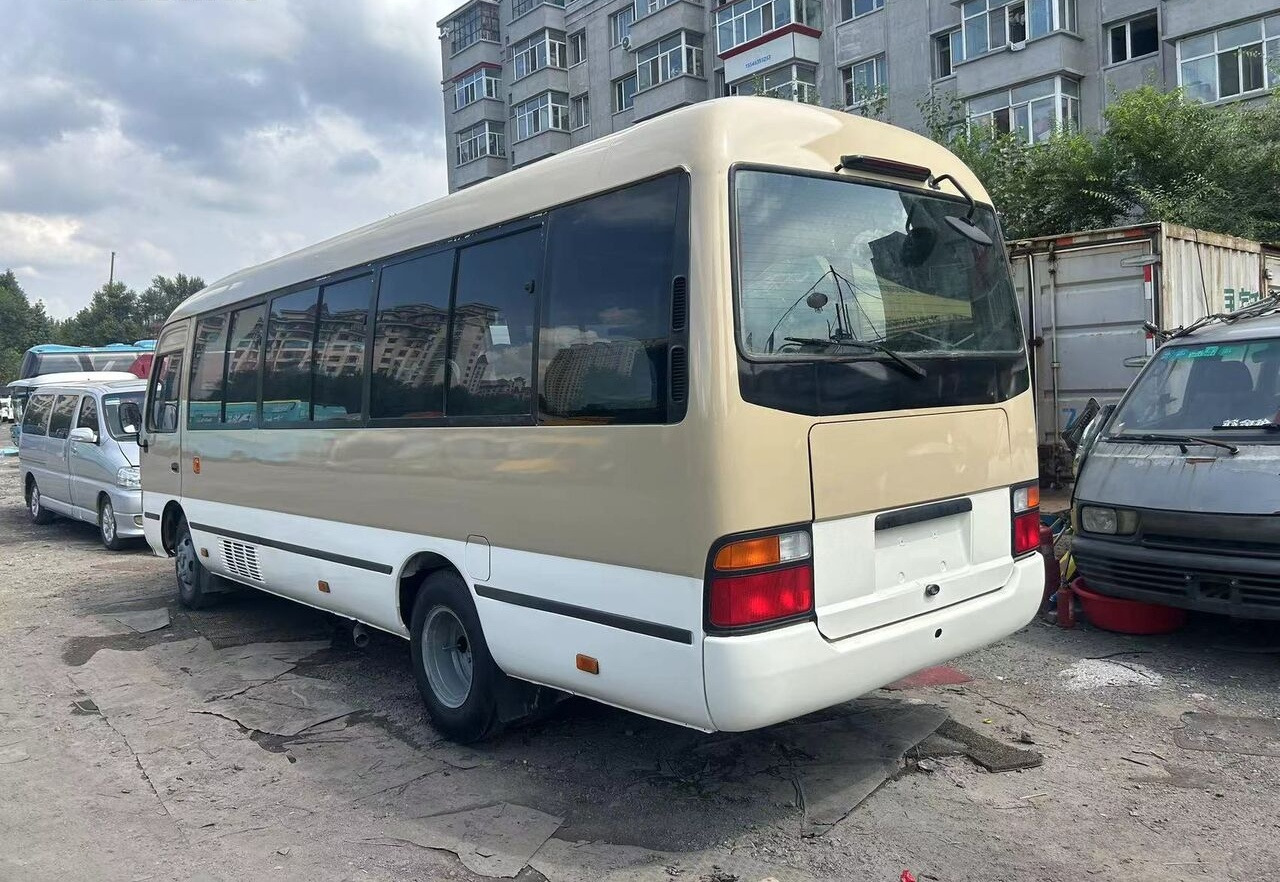 Toyota Coaster 1HZ - Şehirlerarası otobüs: fotoğraf 2 Toyota Coaster 1HZ - Şehirlerarası otobüs: fotoğraf 2