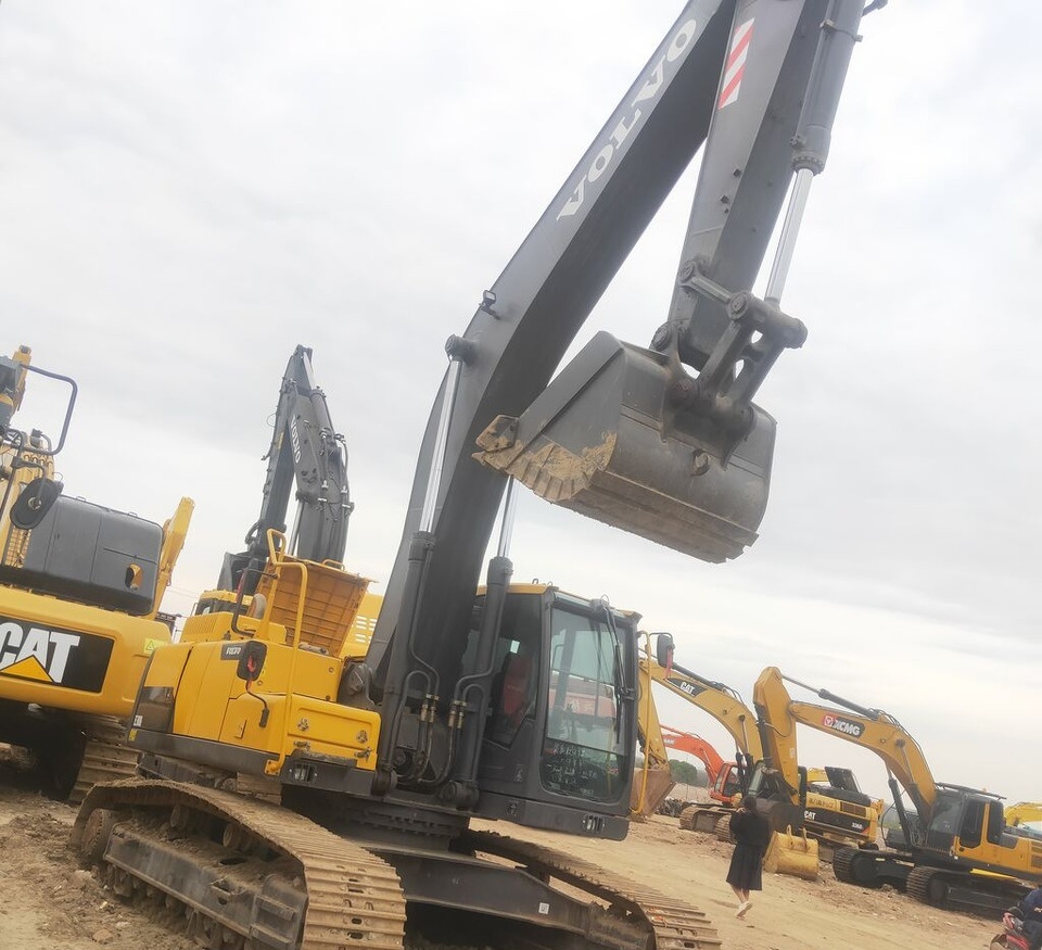 Volvo EC300 - Paletli ekskavatör: fotoğraf 4 Volvo EC300 - Paletli ekskavatör: fotoğraf 4