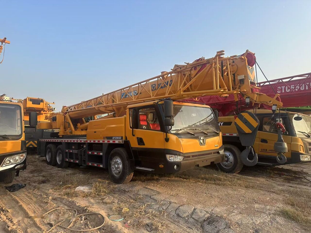 XCMG QY25K5D -3 - Mobil vinç: fotoğraf 5 XCMG QY25K5D -3 - Mobil vinç: fotoğraf 5