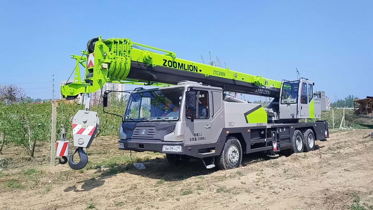 ZOOMLION ZTC300V - Mobil vinç: fotoğraf 2 ZOOMLION ZTC300V - Mobil vinç: fotoğraf 2