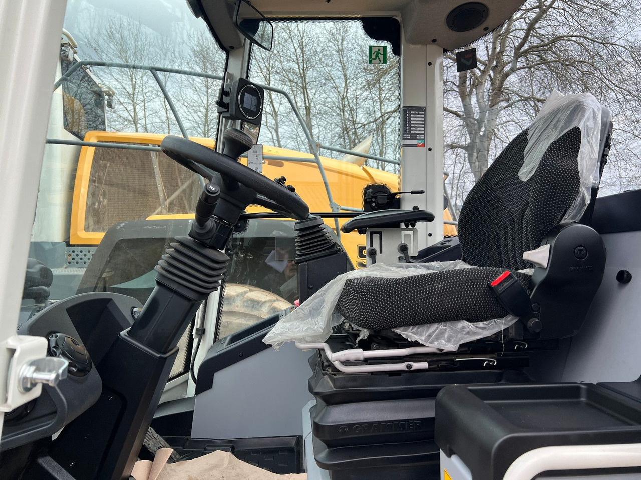 Liebherr L 507 Stereo V Likufix 2x verfügbar - Tekerlekli yükleyici: fotoğraf 5 Liebherr L 507 Stereo V Likufix 2x verfügbar - Tekerlekli yükleyici: fotoğraf 5