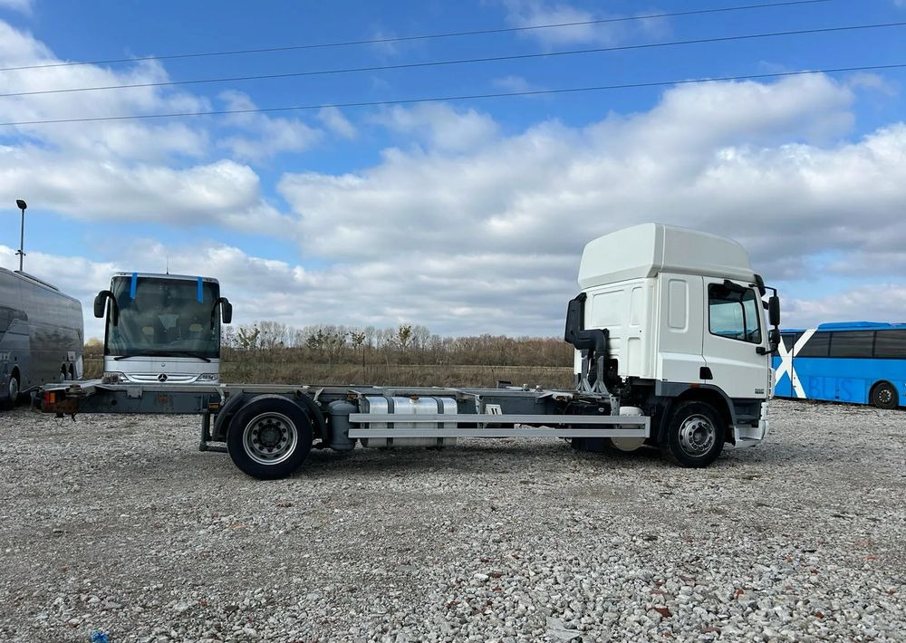 DAF CF75.310 - Şasi kamyon: fotoğraf 2 DAF CF75.310 - Şasi kamyon: fotoğraf 2
