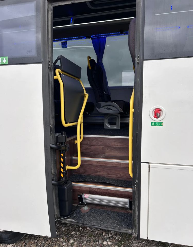 Isuzu Grand Toro - Turistik otobüs: fotoğraf 3 Isuzu Grand Toro - Turistik otobüs: fotoğraf 3