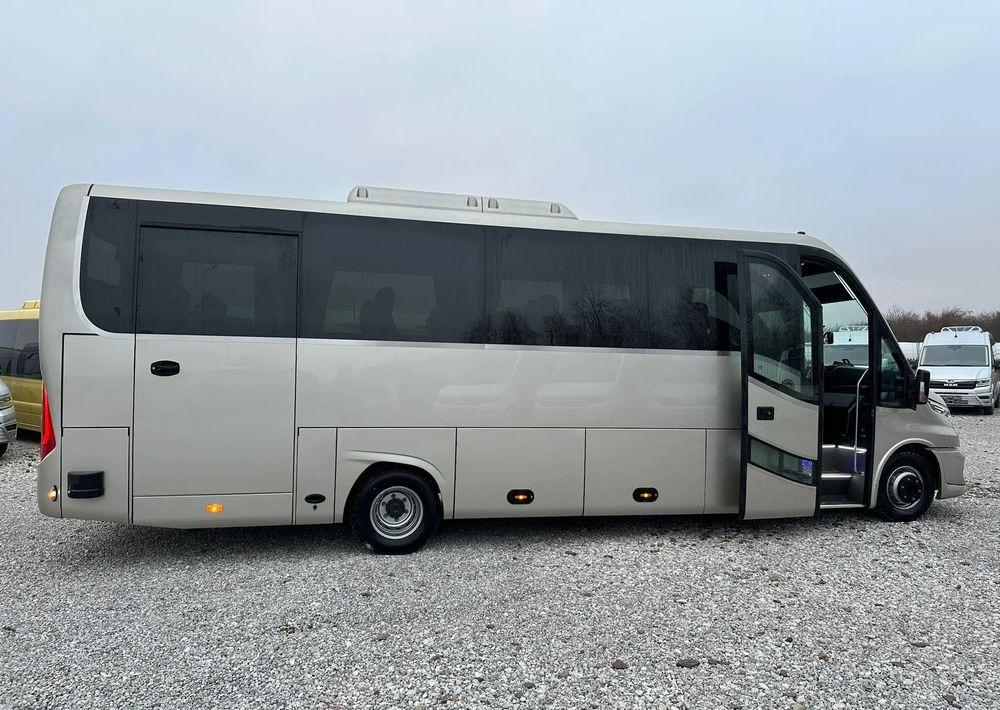 Iveco Daily - Minibüs, Minivan: fotoğraf 2 Iveco Daily - Minibüs, Minivan: fotoğraf 2