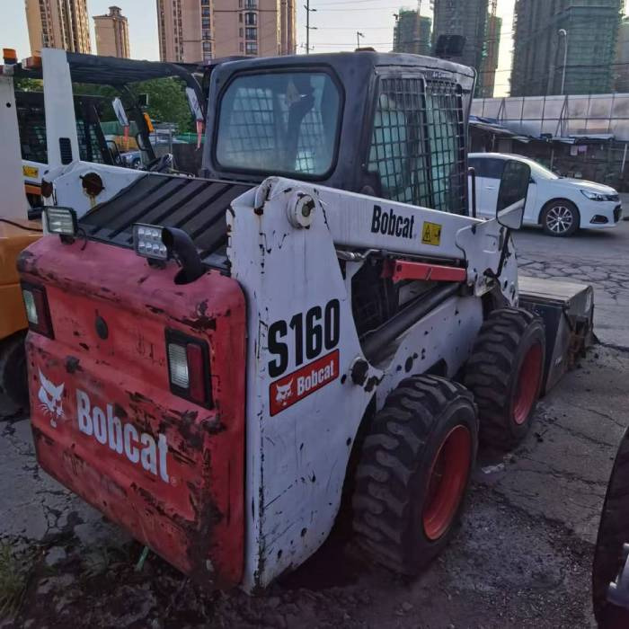 BOBCAT s160 - Mini yükleyici: fotoğraf 3 BOBCAT s160 - Mini yükleyici: fotoğraf 3