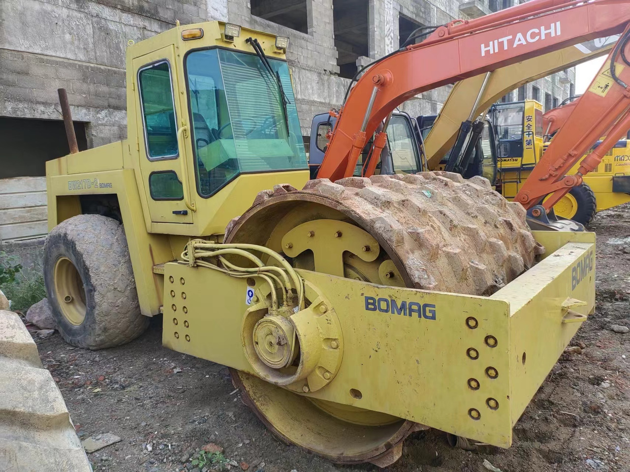 BOMAG BW 217D-2 - Kompaktör: fotoğraf 3 BOMAG BW 217D-2 - Kompaktör: fotoğraf 3