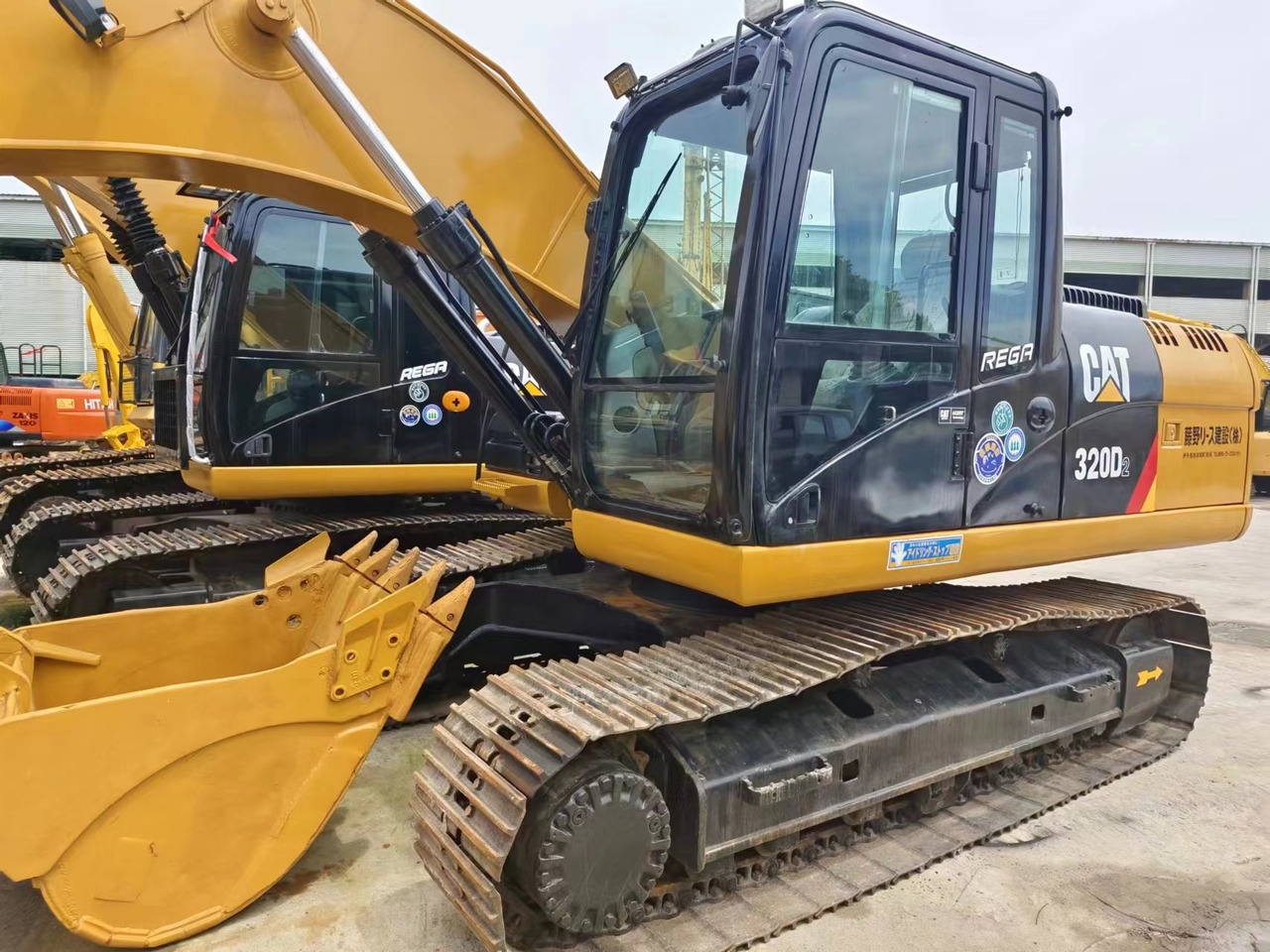 CAT 320D 320D2 320 - Paletli ekskavatör: fotoğraf 4 CAT 320D 320D2 320 - Paletli ekskavatör: fotoğraf 4