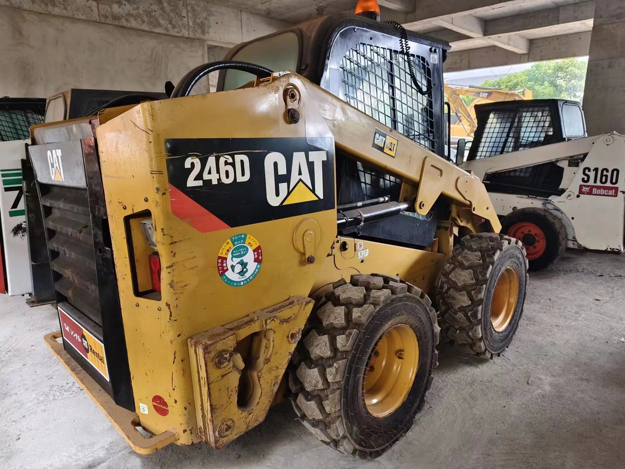 CATERPILLAR 246D - Mini yükleyici: fotoğraf 3 CATERPILLAR 246D - Mini yükleyici: fotoğraf 3