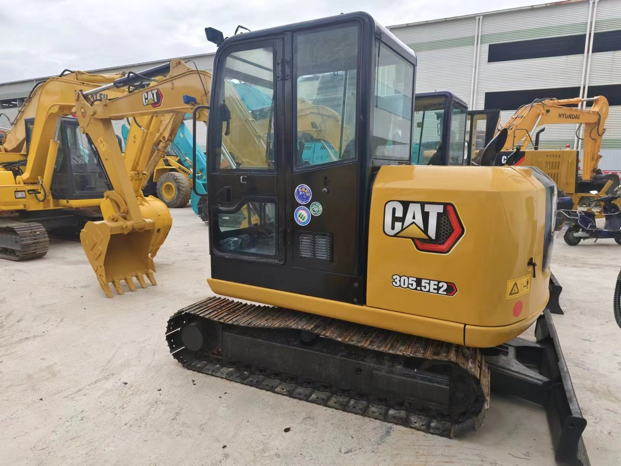 CATERPILLAR 305.5E2 - Mini ekskavatör: fotoğraf 4 CATERPILLAR 305.5E2 - Mini ekskavatör: fotoğraf 4