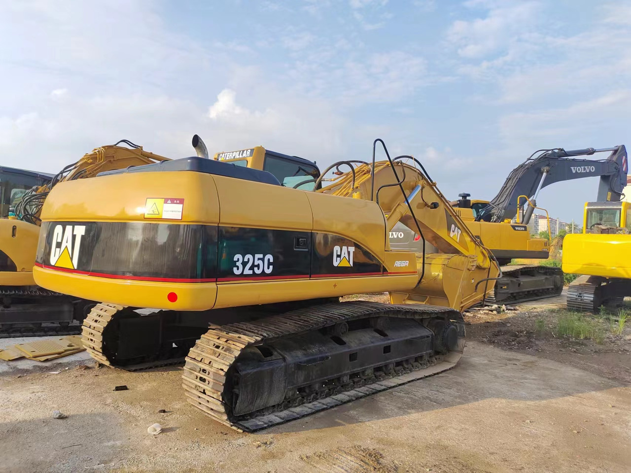 CATERPILLAR 325C - Paletli ekskavatör: fotoğraf 2 CATERPILLAR 325C - Paletli ekskavatör: fotoğraf 2