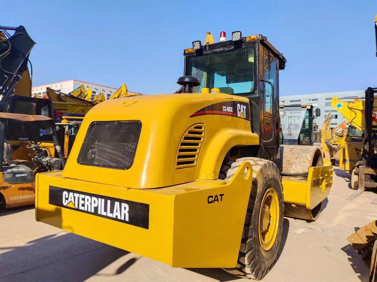 CATERPILLAR CS683E - Kompaktör: fotoğraf 4 CATERPILLAR CS683E - Kompaktör: fotoğraf 4