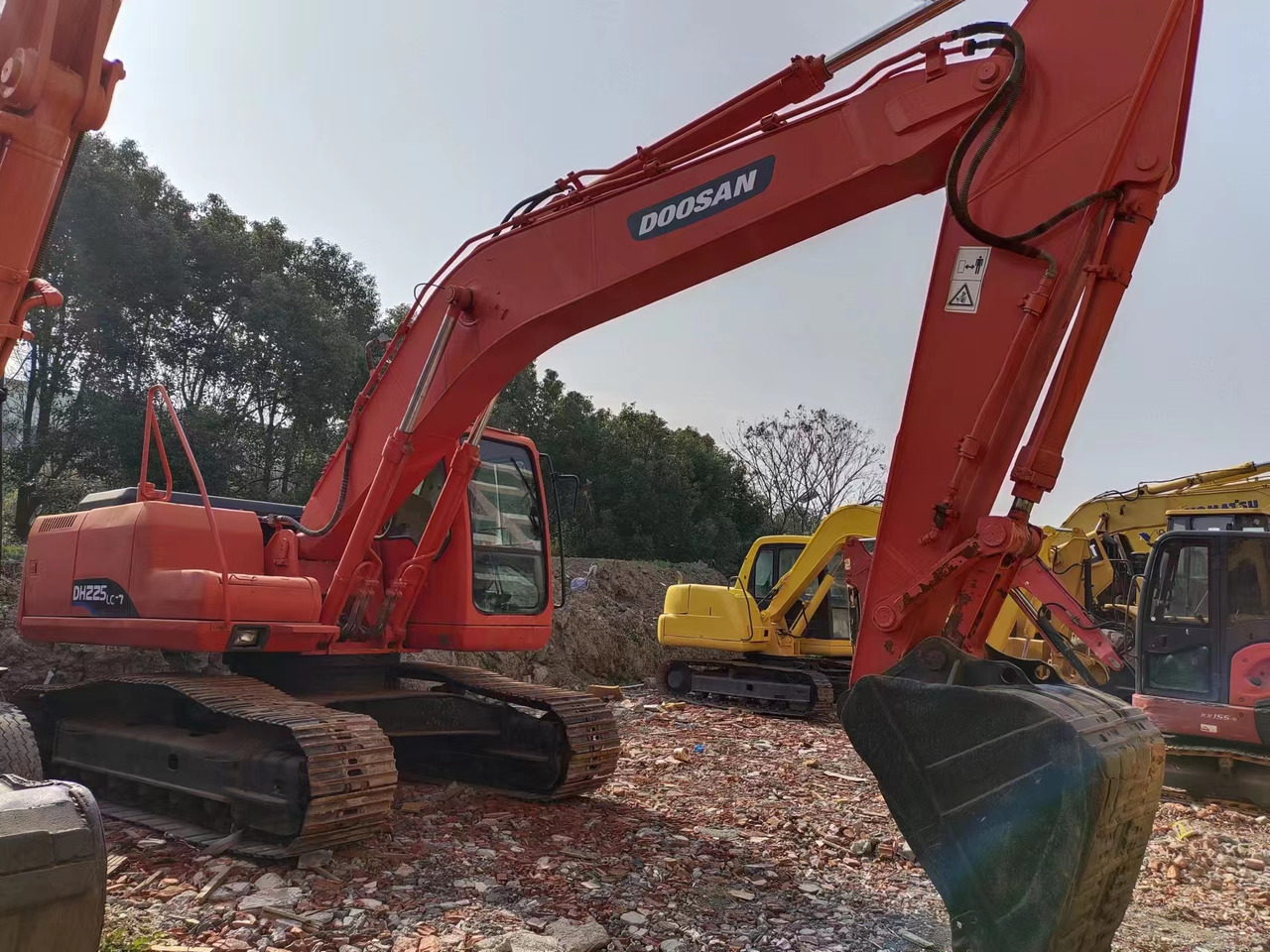 DOOSAN DH225LC-7 - Paletli ekskavatör: fotoğraf 4 DOOSAN DH225LC-7 - Paletli ekskavatör: fotoğraf 4