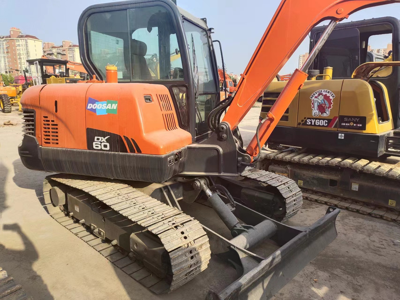 DOOSAN DX60 - Mini ekskavatör: fotoğraf 1 DOOSAN DX60 - Mini ekskavatör: fotoğraf 1
