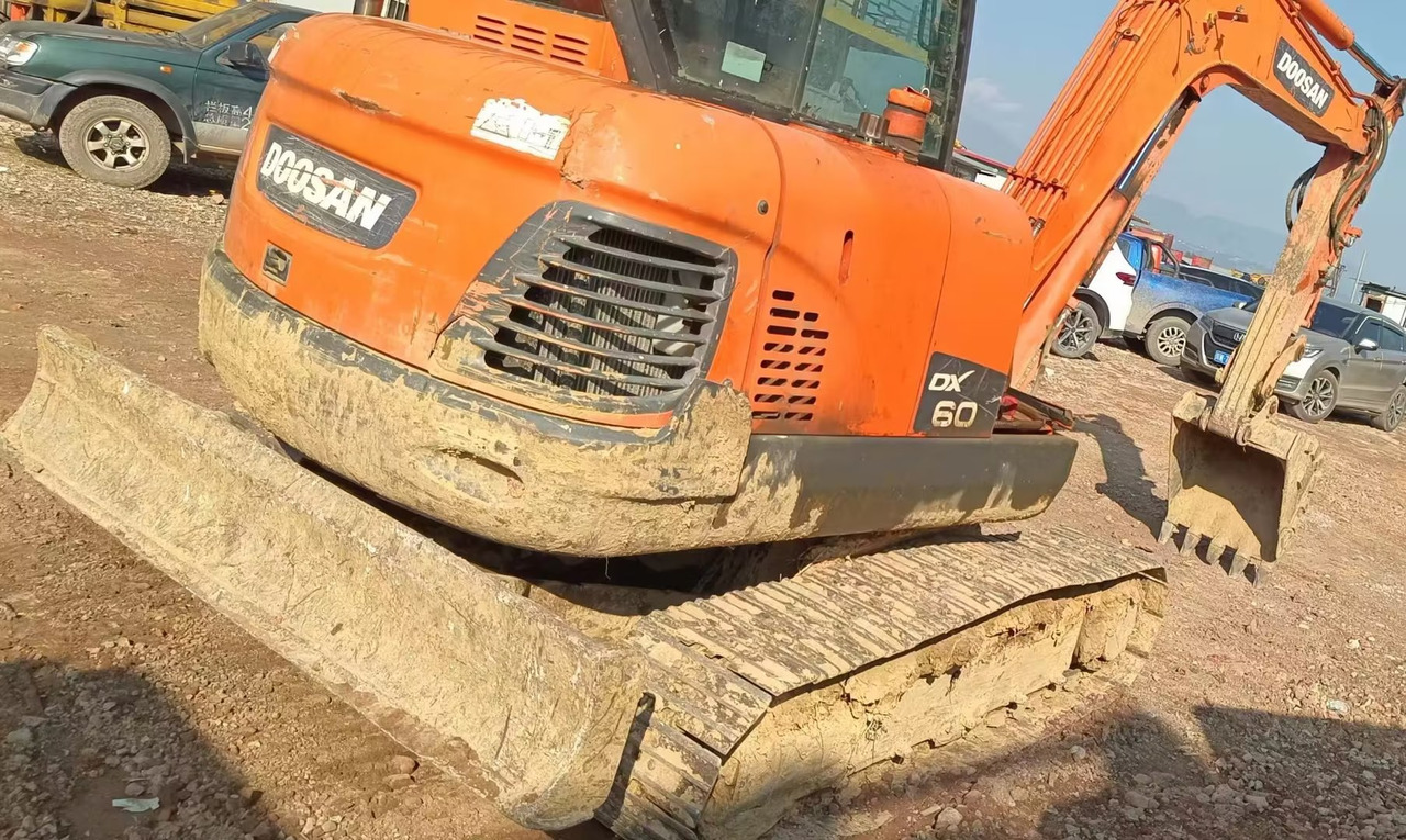 DOOSAN dx60 - Mini ekskavatör: fotoğraf 3 DOOSAN dx60 - Mini ekskavatör: fotoğraf 3