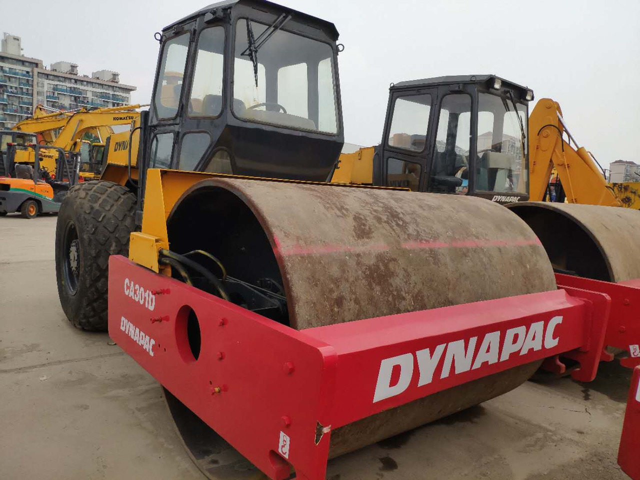 DYNAPAC CA301D - Kompaktör: fotoğraf 3 DYNAPAC CA301D - Kompaktör: fotoğraf 3