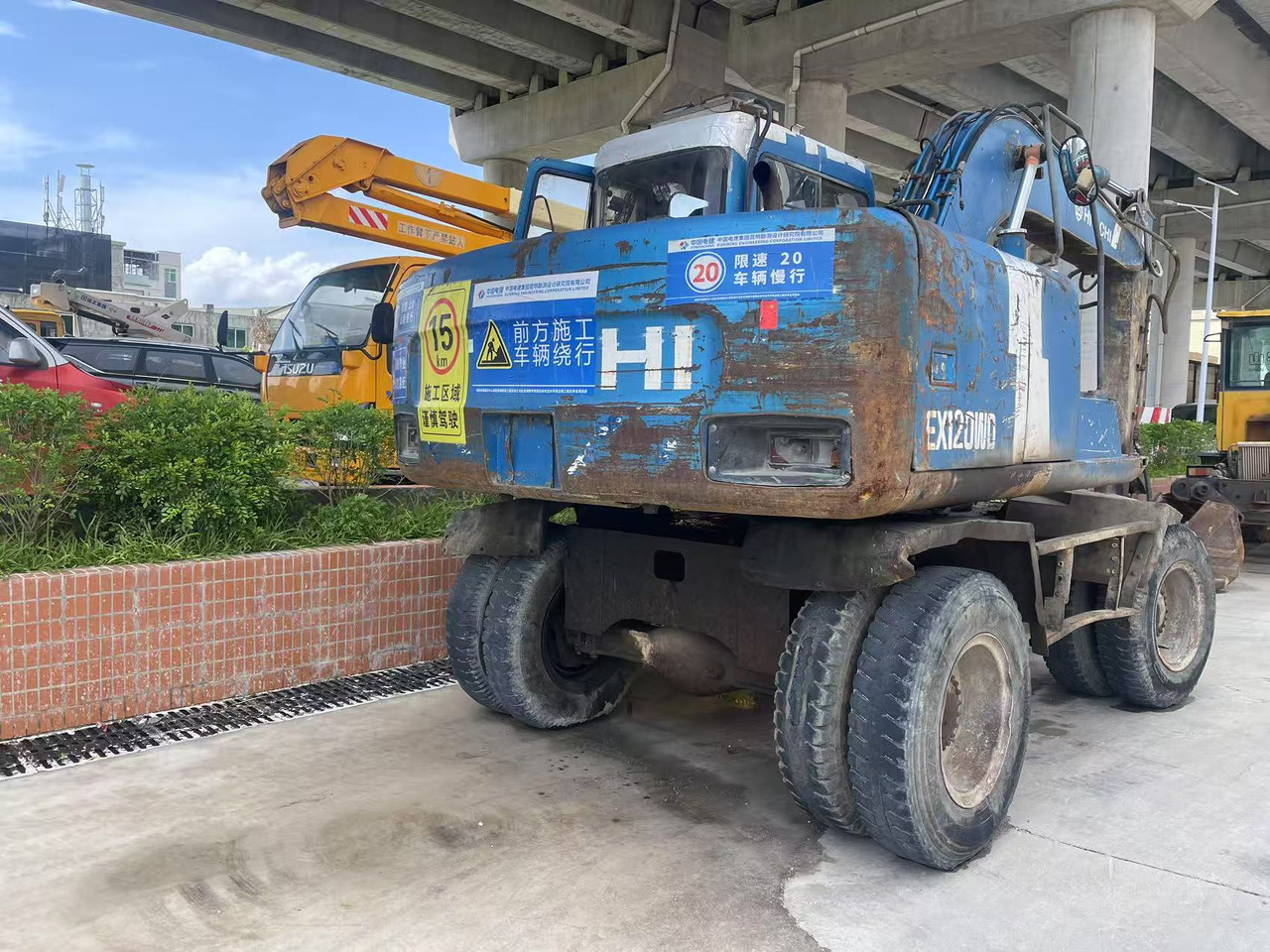 HITACHI EX100WD-2 - Tekerlekli ekskavatör: fotoğraf 3 HITACHI EX100WD-2 - Tekerlekli ekskavatör: fotoğraf 3