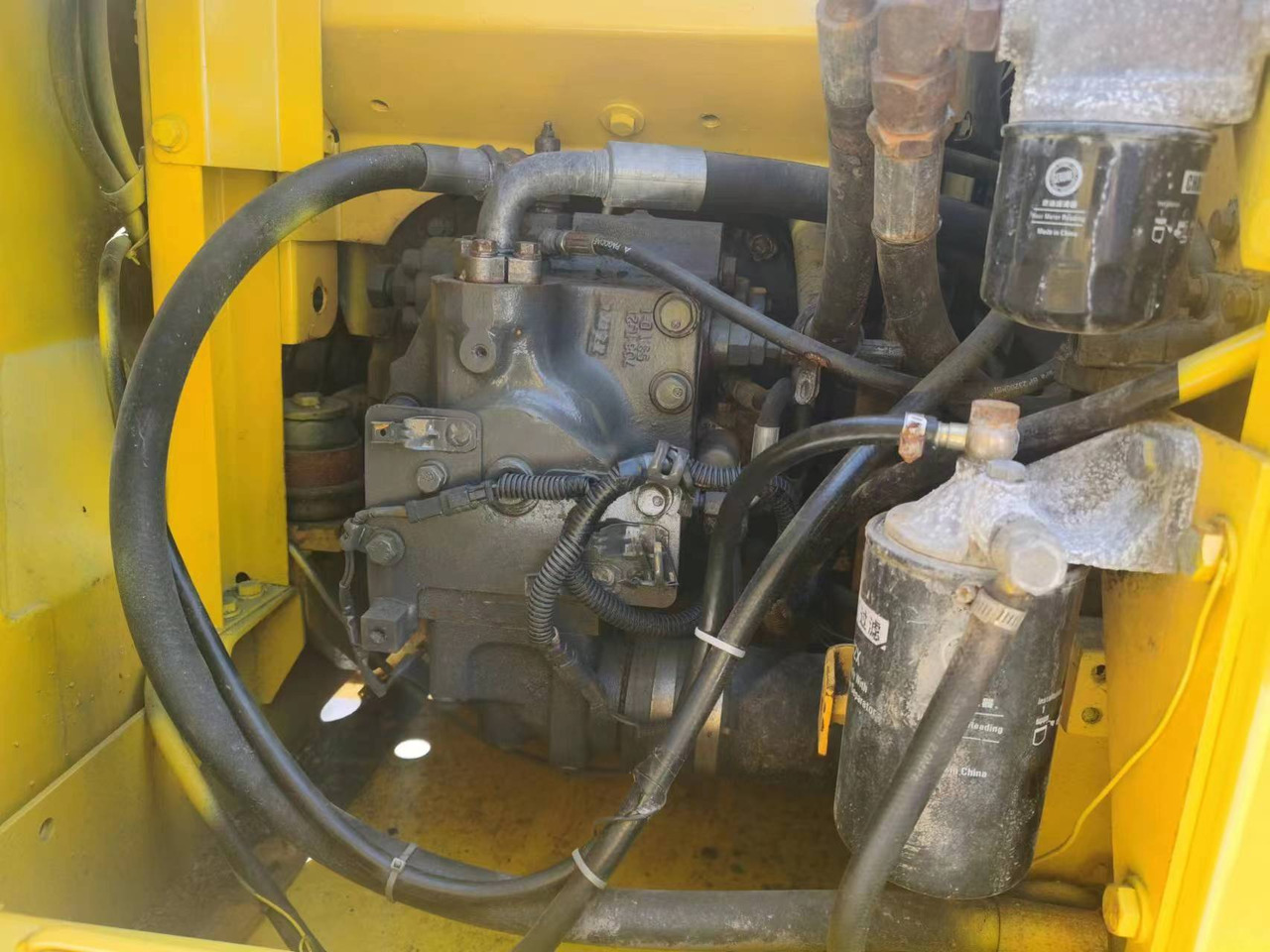 KOMATSU PC130-7 - Paletli ekskavatör: fotoğraf 5 KOMATSU PC130-7 - Paletli ekskavatör: fotoğraf 5