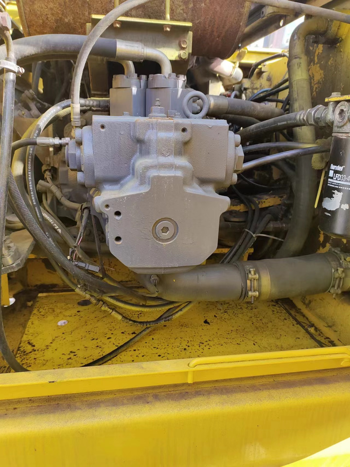 KOMATSU PC200-7 - Paletli ekskavatör: fotoğraf 4 KOMATSU PC200-7 - Paletli ekskavatör: fotoğraf 4