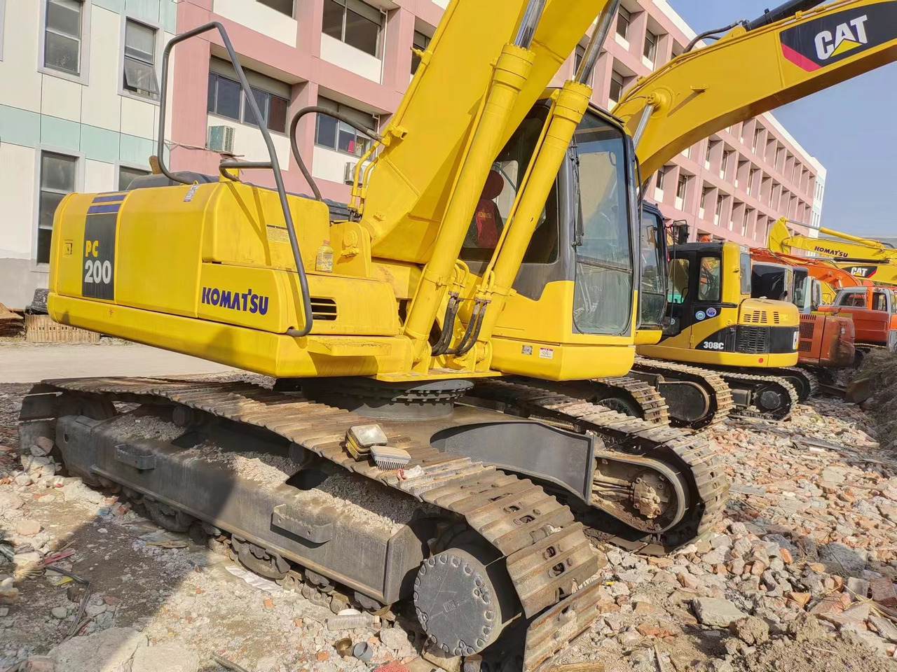 KOMATSU PC200-7 - Paletli ekskavatör: fotoğraf 5 KOMATSU PC200-7 - Paletli ekskavatör: fotoğraf 5