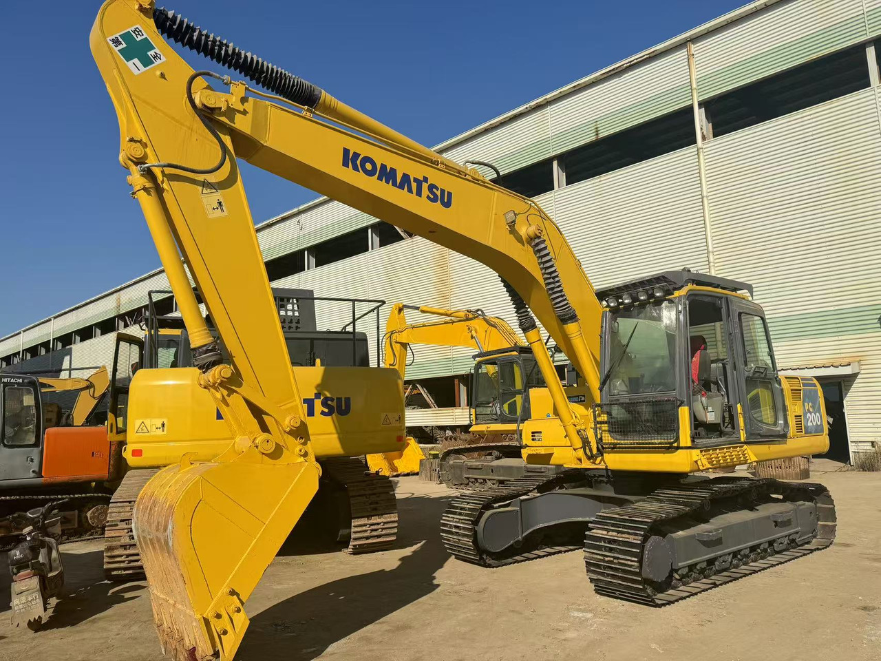 KOMATSU PC200-8 - Paletli ekskavatör: fotoğraf 2 KOMATSU PC200-8 - Paletli ekskavatör: fotoğraf 2