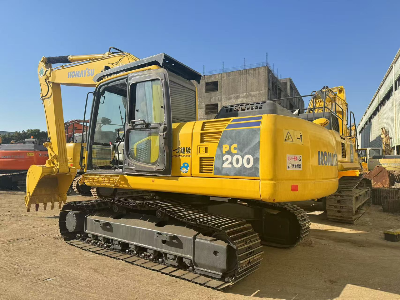 KOMATSU PC200-8 - Paletli ekskavatör: fotoğraf 2 KOMATSU PC200-8 - Paletli ekskavatör: fotoğraf 2