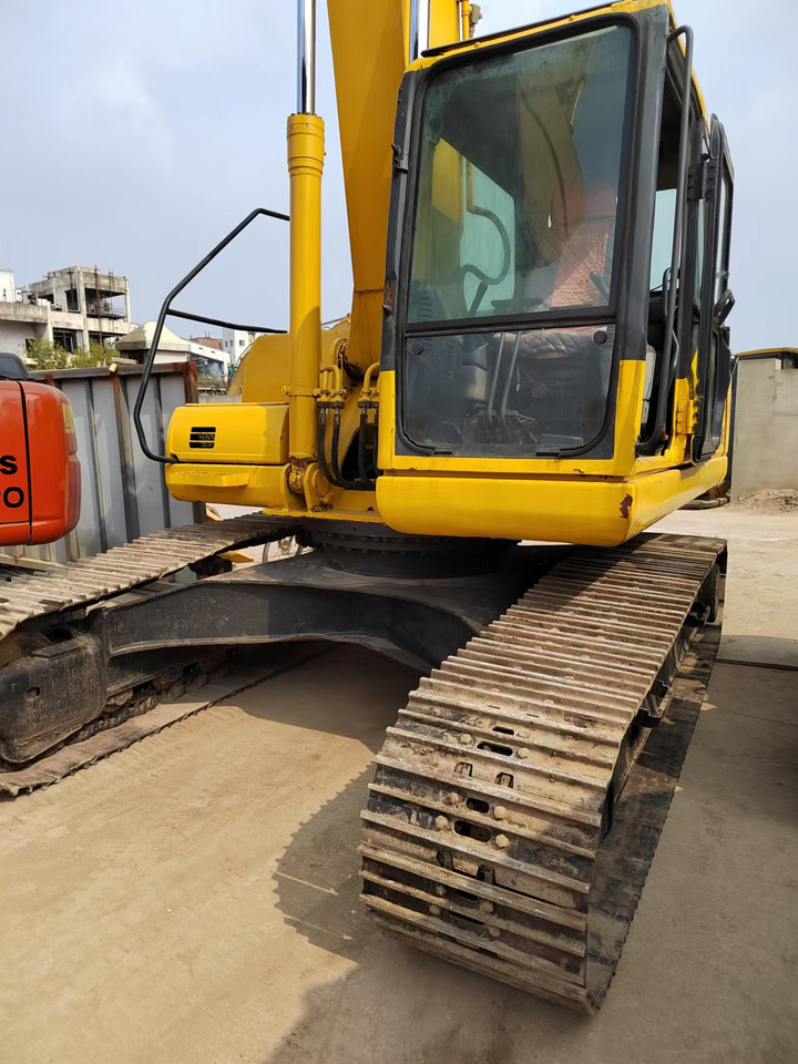KOMATSU PC220-7 PC200-7 - Paletli ekskavatör: fotoğraf 3 KOMATSU PC220-7 PC200-7 - Paletli ekskavatör: fotoğraf 3
