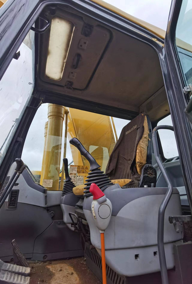 KOMATSU PC300-7 - Paletli ekskavatör: fotoğraf 4 KOMATSU PC300-7 - Paletli ekskavatör: fotoğraf 4
