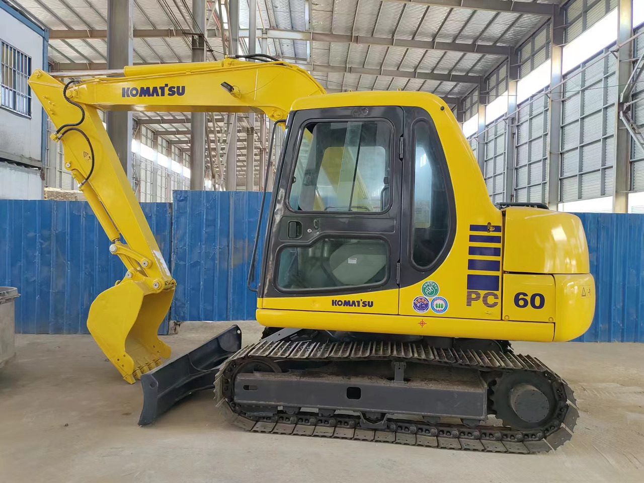 KOMATSU PC60-7 - Paletli ekskavatör: fotoğraf 2 KOMATSU PC60-7 - Paletli ekskavatör: fotoğraf 2