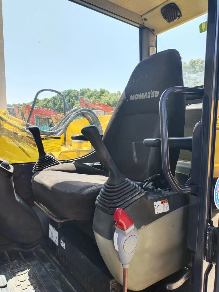 KOMATSU PC70-8 - Mini ekskavatör: fotoğraf 3 KOMATSU PC70-8 - Mini ekskavatör: fotoğraf 3